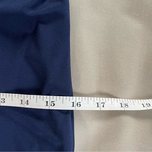 LIDA BADAY {M} Top Twist Stretch Short-Sleeved Navy Blue - Picture 5 of 6